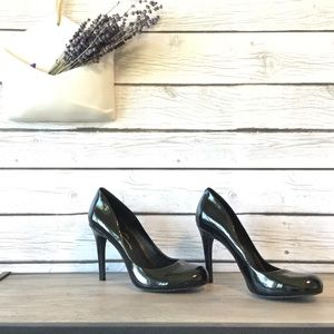 Jessica Simpson | Women’s Black Patent Pumps